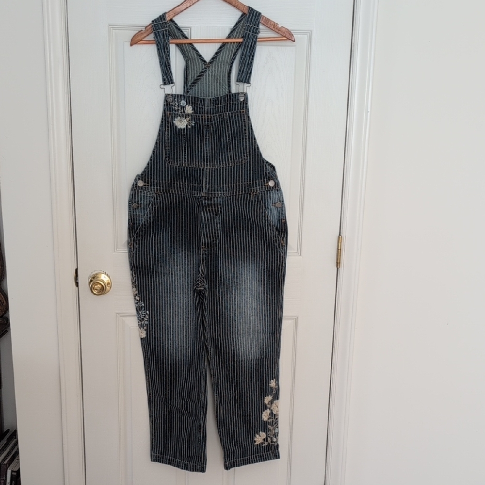 DRIFTWOOD Blue and White Striped Denim